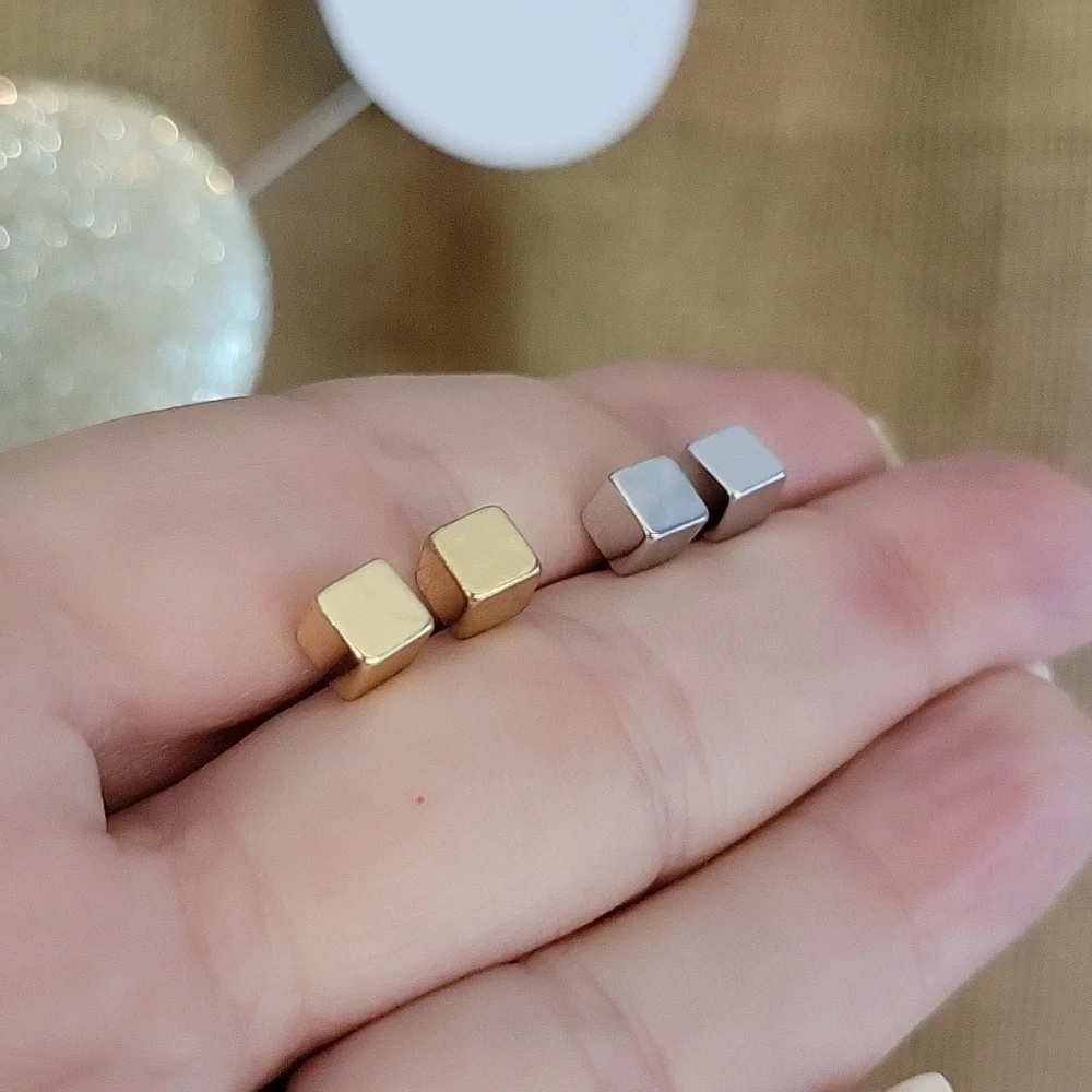 CLASSIC CUBE STUD EARRINGS, Choice of Color